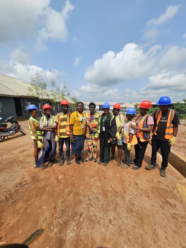 ojodu-mayor-hon-odunmbaku-backs-youth-hydroponics-training.jpg