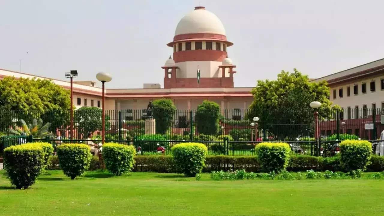 sc-dismisses-bengal-govts-review-petition-against-ssc-judgement.jpg