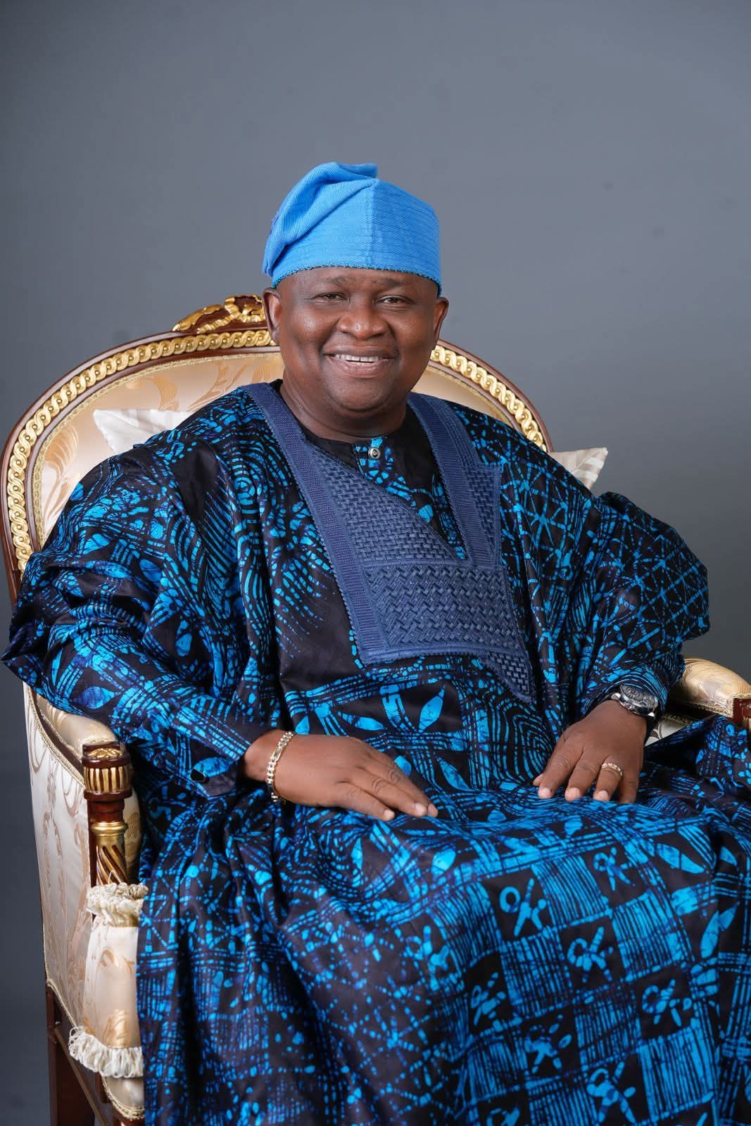 senator-yayi-has-illuminated-our-homes-rekindled-hopes-says-oba-micheal-ayinde-oderinde.jpg