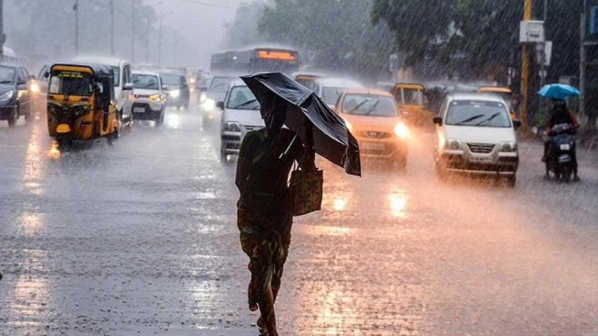 severe-weather-alert-cyclonic-low-pressure-system-shifts-to-chhattisgarh-heavy-rainfall-expected-across-bengal.jpg