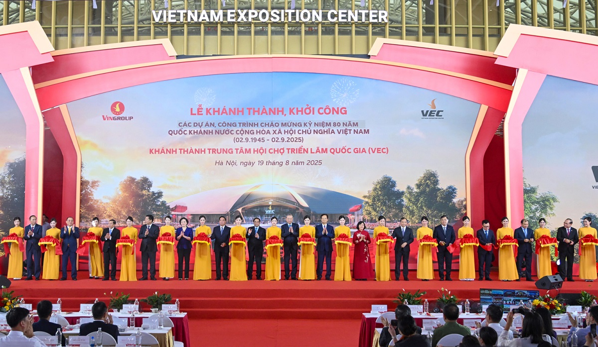 vingroup-ranked-vietnams-largest-private-contributor-to-the-state-budget-the-national-exhibition-fair-center-inaugurated-on-august-19-stands-as-a-testament-to-vingroups-credibility.jpg