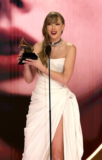 will-taylor-swift-ever-grace-the-super-bowl-halftime-stage-the-case-for-2026-and-beyond.jpg