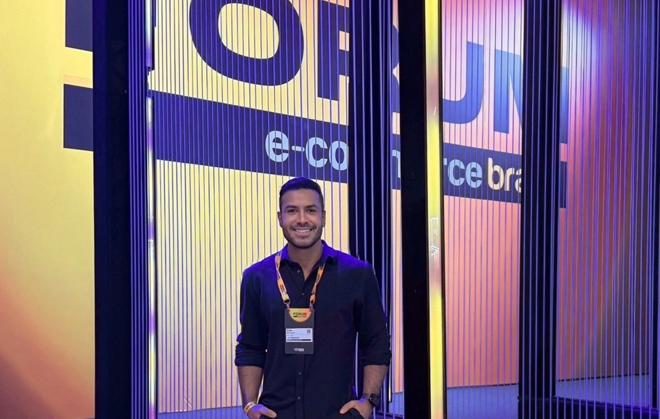 xtransfer-attends-brazils-largest-e-commerce-summit-xtransfers-leader-in-brazil-office-at-the-forum.jpg