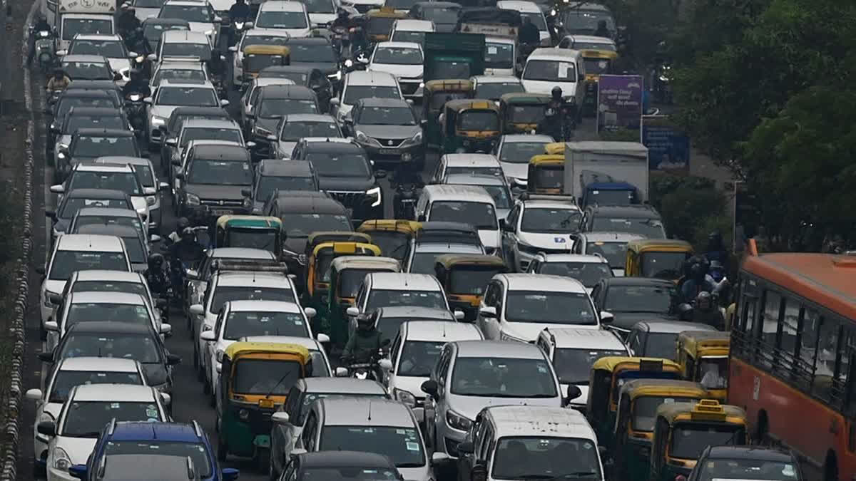 bengal-govt-undertakes-massive-clean-up-drive-to-scrap-its-22000-aged-vehicles.jpg