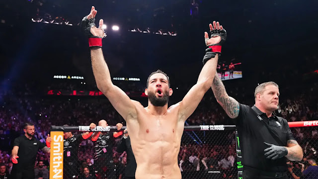 dricus-du-plessis-retains-middleweight-crown-with-clinical-victory-over-caio-borralho.jpg