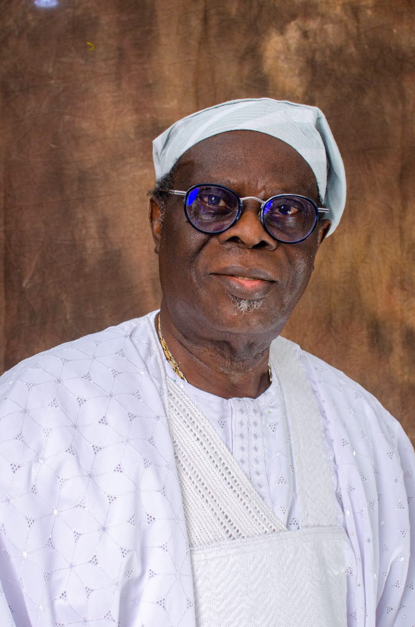 hon-olaide-bello-celebrates-cardinal-odunmbaku-on-his-birthday.jpg