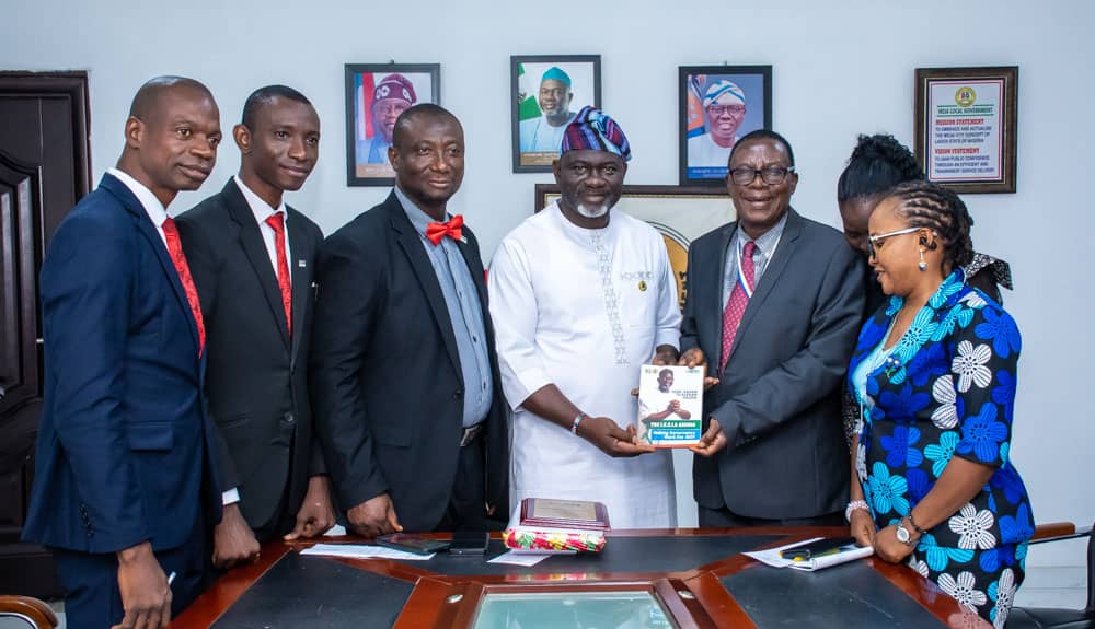 ikeja-council-boss-comrade-dauda-receives-idsican-on-a-courtesy-visit.jpg
