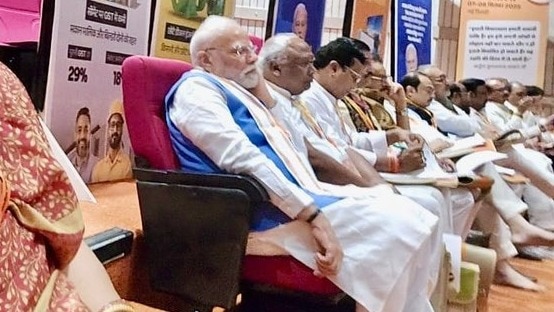 pm-modi-attends-workshop-for-bjp-mps-resolution-on-gst-reforms-passed.jpg