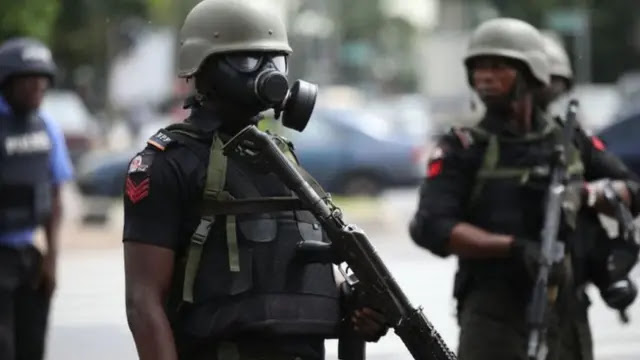 police-in-edo-state-thwart-kidnapping-rescue-16-passengers-in-daring-operation.jpg